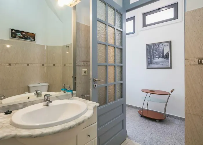 A Francos Painting Artist 2