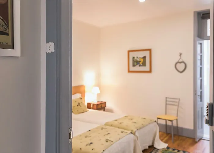 A Francos Painting Artist 2 *