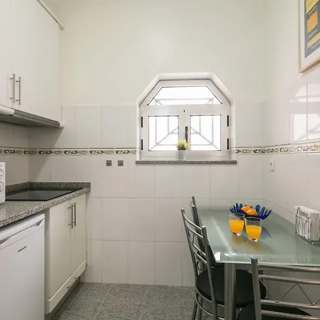 A Francos Painting Artist 2