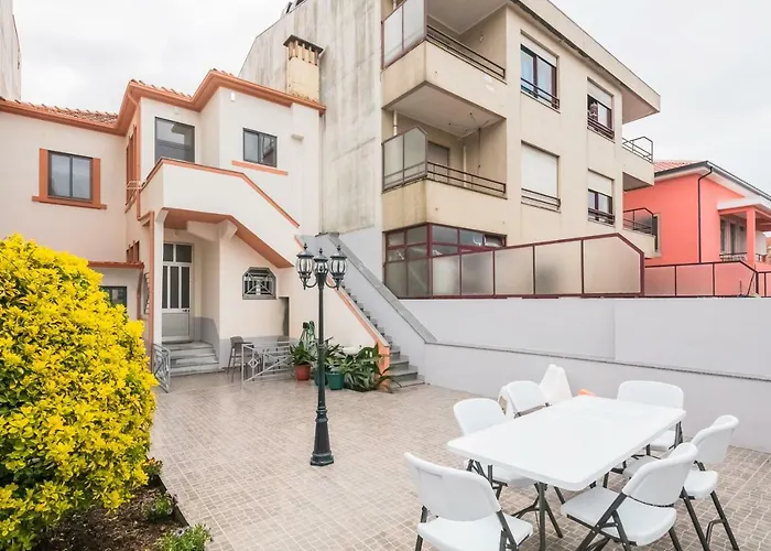 A Francos Painting Artist 2 Apartment *