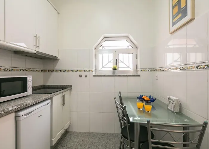 A Francos Painting Artist 2